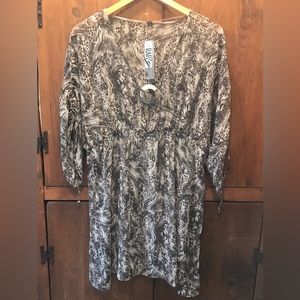 BNWT - RAPZ Beachwear Cover-Up - Size S/M